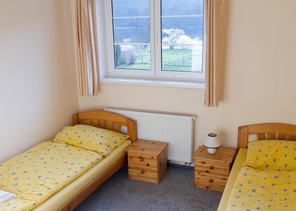 Guest House Kaskada Vrané nad Vltavou Exteriör bild